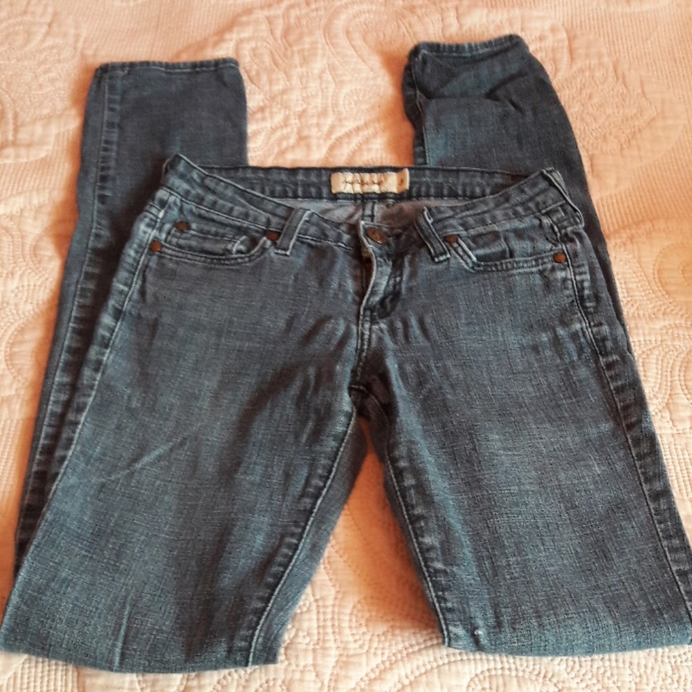 Jeans - Picture 2 of 3
